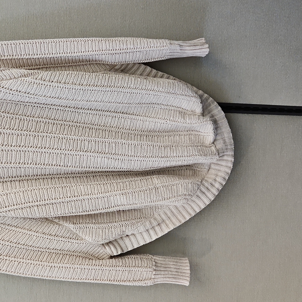 Angel of the North Sweater Size Small - Picture 7 of 14